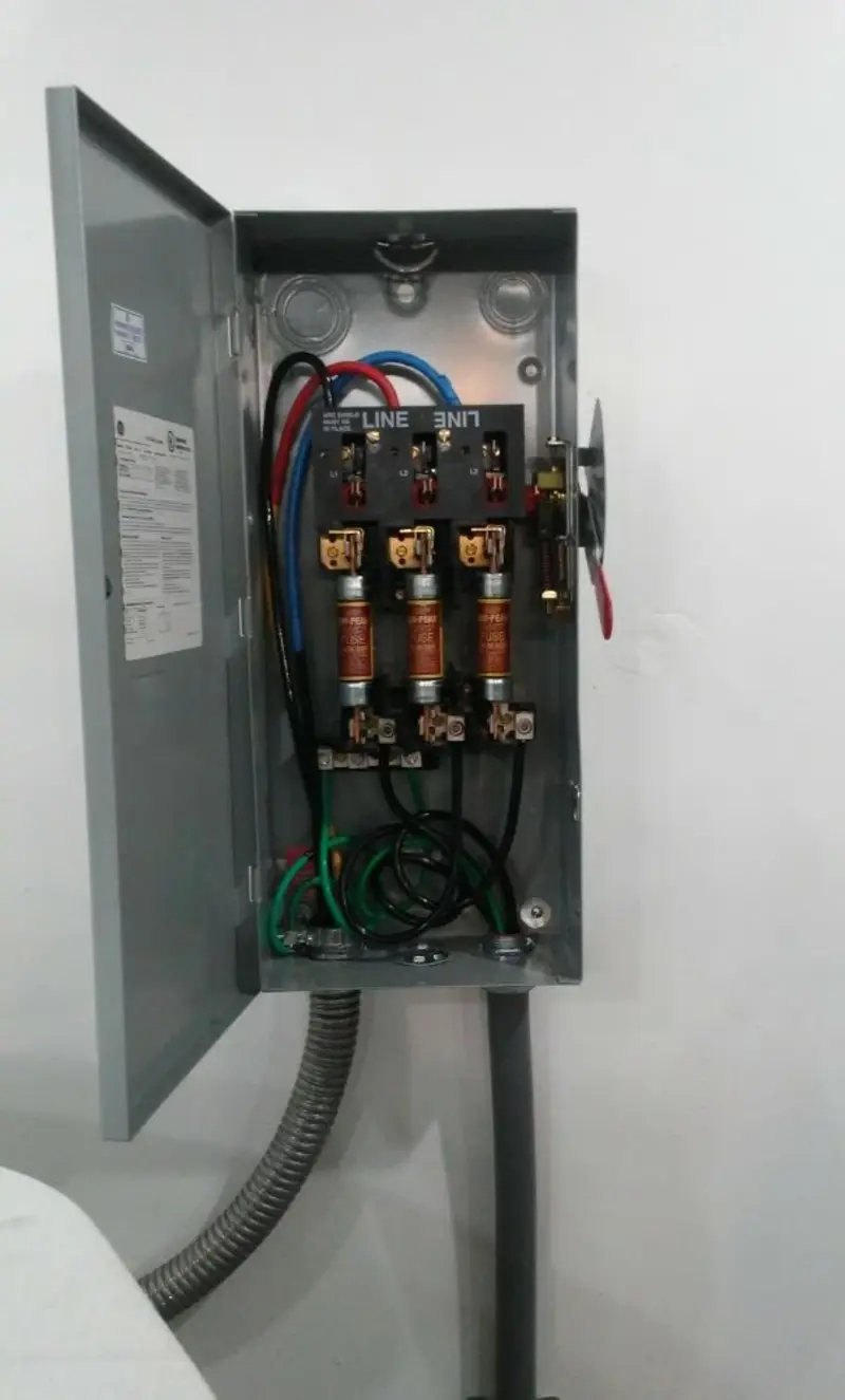 Three-phase disconnect switch installed for Smoke Detector Installation in Moores Mill